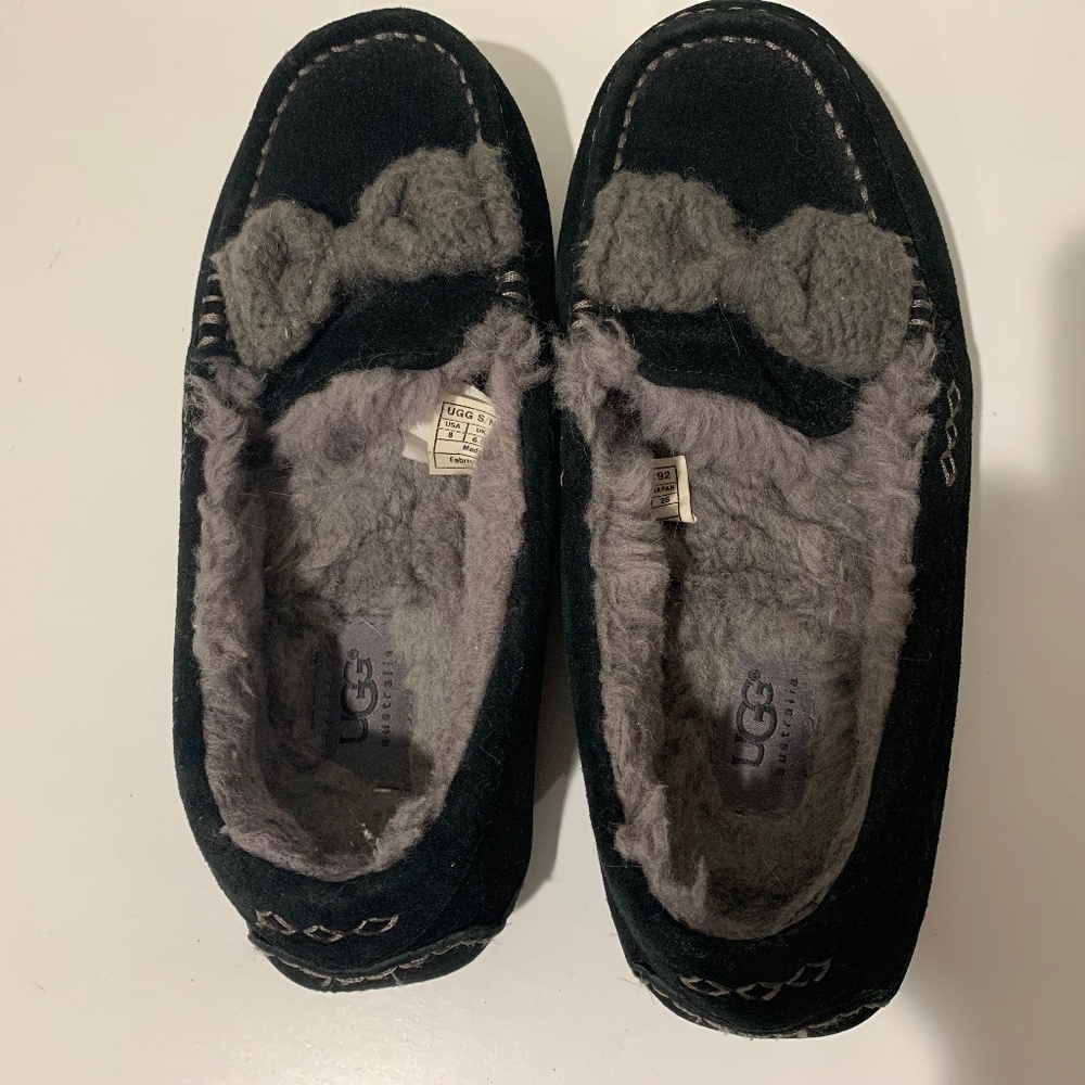 UGG Ansley Knit Bow Moccasins